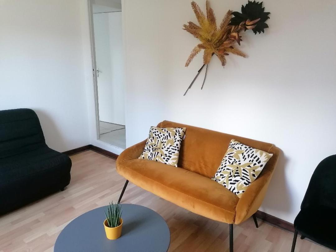 Studio "Douceur Angevine" Hotel Saint-Jean-des-Mauvrets ภายนอก รูปภาพ